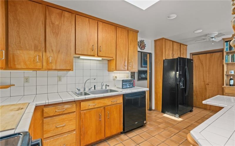 820 Beau St, Washington, 15301, 2 Bedrooms Bedrooms, 5 Rooms Rooms,2 BathroomsBathrooms,Residential,For Sale,Beau St,1677457