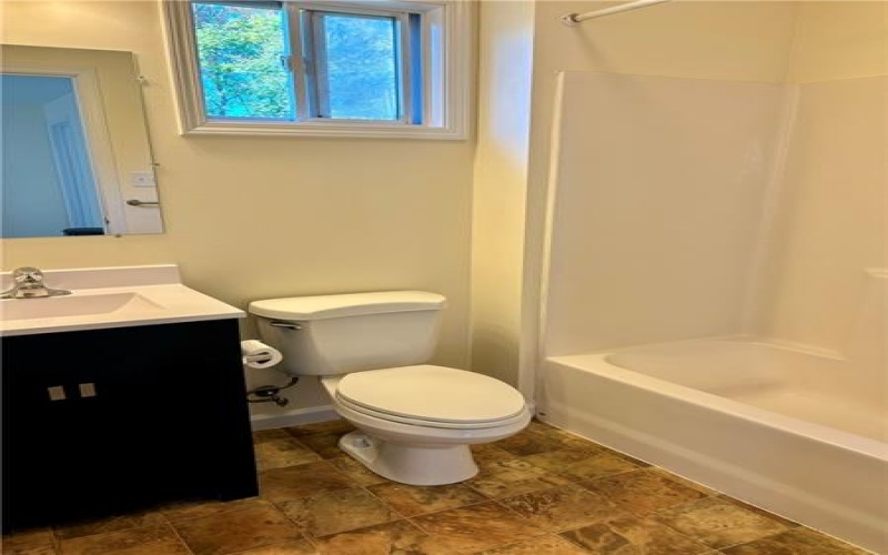 204A Washington St, Oliver, 15472, 2 Bedrooms Bedrooms, ,1 BathroomBathrooms,Lease,For Sale,Washington St,1677587