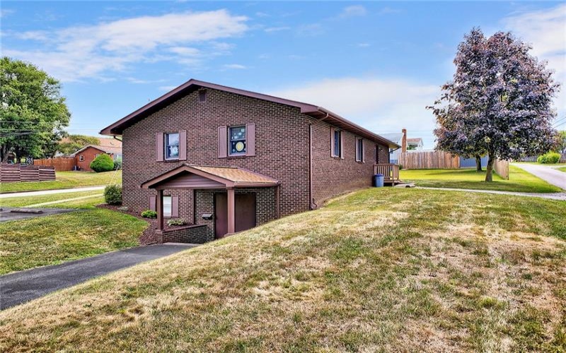 1801 SYLVAN AVENUE, Latrobe, 15650, 2 Bedrooms Bedrooms, ,1.2 BathroomsBathrooms,Residential,For Sale,SYLVAN AVENUE,1666404