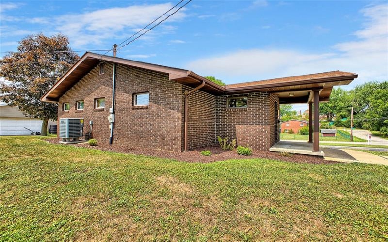 1801 SYLVAN AVENUE, Latrobe, 15650, 2 Bedrooms Bedrooms, ,1.2 BathroomsBathrooms,Residential,For Sale,SYLVAN AVENUE,1666404