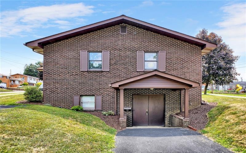 1801 SYLVAN AVENUE, Latrobe, 15650, 2 Bedrooms Bedrooms, ,1.2 BathroomsBathrooms,Residential,For Sale,SYLVAN AVENUE,1666404