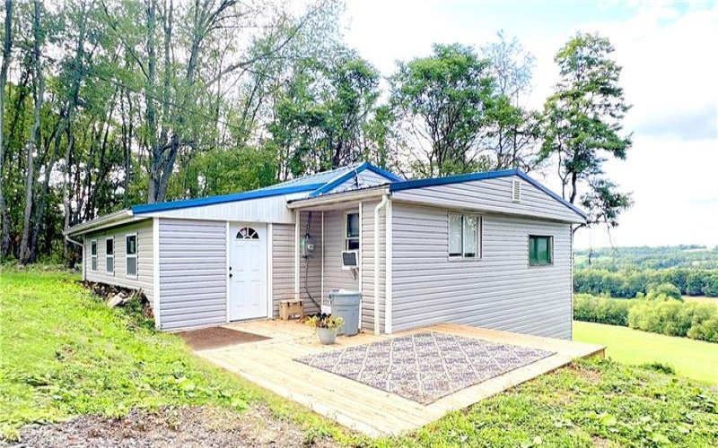 1221 Hewitt Ave, Washington, 15301, 3 Bedrooms Bedrooms, 5 Rooms Rooms,1 BathroomBathrooms,Residential,For Sale,Hewitt Ave,1668782