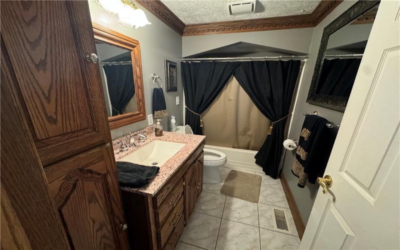 1766 Ivanhoe Drive, North Huntingdon, 15642, 3 Bedrooms Bedrooms, 10 Rooms Rooms,2 BathroomsBathrooms,Residential,For Sale,Ivanhoe Drive,1678296