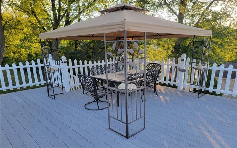 1766 Ivanhoe Drive, North Huntingdon, 15642, 3 Bedrooms Bedrooms, 10 Rooms Rooms,2 BathroomsBathrooms,Residential,For Sale,Ivanhoe Drive,1678296