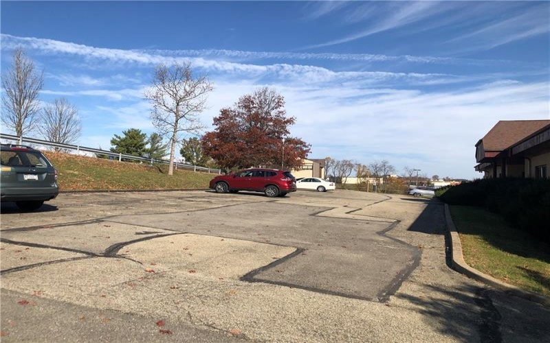 25 HIGHLAND PARK DRIVE SUITE 203, Uniontown, 15401, ,Commercial-industrial-business,For Sale,HIGHLAND PARK DRIVE SUITE 203,1678506