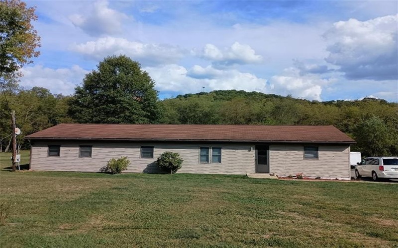 2172 Centerville Rd, 15672, 15672, 4 Bedrooms Bedrooms, 8 Rooms Rooms,1.1 BathroomsBathrooms,Residential,For Sale,Centerville Rd,1673338