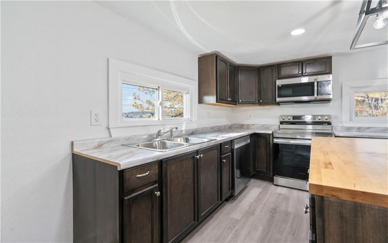 316 Wylie Ave, Washington, 15301, 3 Bedrooms Bedrooms, ,2 BathroomsBathrooms,Residential,For Sale,Wylie Ave,1678661