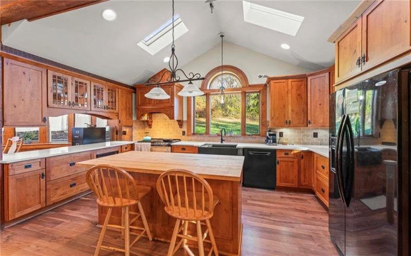 101 Fieldbrook Drive, McMurray, 15317, 4 Bedrooms Bedrooms, 11 Rooms Rooms,3.1 BathroomsBathrooms,Residential,For Sale,Fieldbrook Drive,1678873