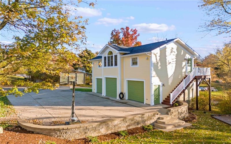 101 Fieldbrook Drive, McMurray, 15317, 4 Bedrooms Bedrooms, 11 Rooms Rooms,3.1 BathroomsBathrooms,Residential,For Sale,Fieldbrook Drive,1678873