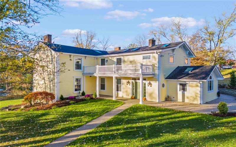 101 Fieldbrook Drive, McMurray, 15317, 4 Bedrooms Bedrooms, 11 Rooms Rooms,3.1 BathroomsBathrooms,Residential,For Sale,Fieldbrook Drive,1678873