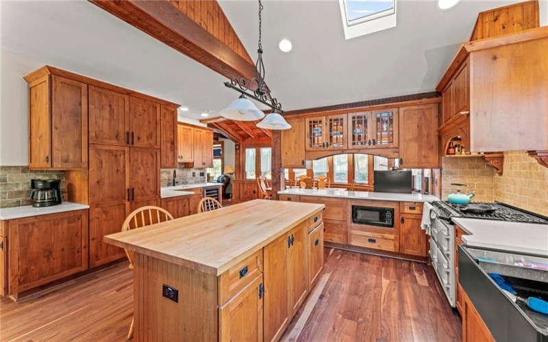 101 Fieldbrook Drive, McMurray, 15317, 4 Bedrooms Bedrooms, 11 Rooms Rooms,3.1 BathroomsBathrooms,Residential,For Sale,Fieldbrook Drive,1678873