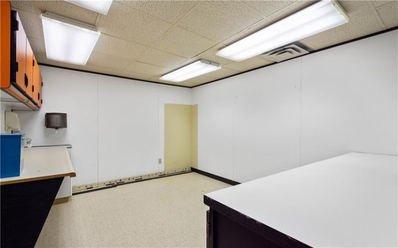 15 Eastgate Ave, Monessen, 15062, ,Commercial-industrial-business,For Sale,Eastgate Ave,1679072