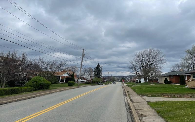 710 Lewis ave, Jeannette, 15644, 1 Bedroom Bedrooms, ,1 BathroomBathrooms,Lease,For Sale,Lewis ave,1679075