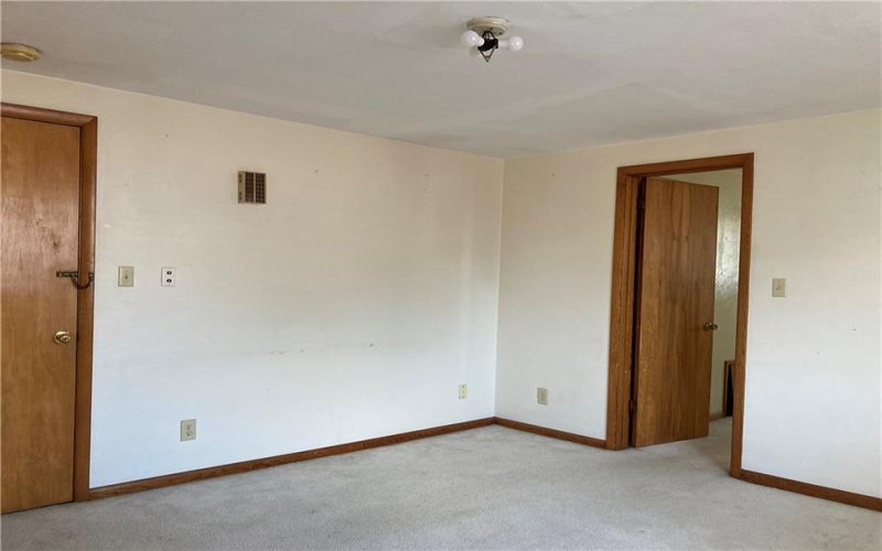 710 Lewis ave, Jeannette, 15644, 1 Bedroom Bedrooms, ,1 BathroomBathrooms,Lease,For Sale,Lewis ave,1679075