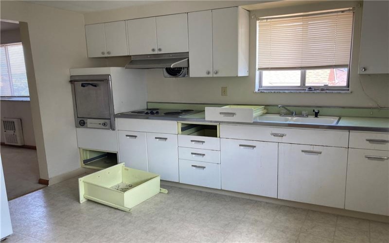 710 Lewis ave, Jeannette, 15644, 1 Bedroom Bedrooms, ,1 BathroomBathrooms,Lease,For Sale,Lewis ave,1679075