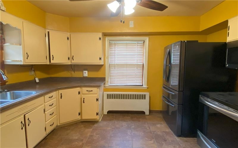 2432 Skidmore Rd, Greensburg, 15601, 3 Bedrooms Bedrooms, ,1 BathroomBathrooms,Lease,For Sale,Skidmore Rd,1679192