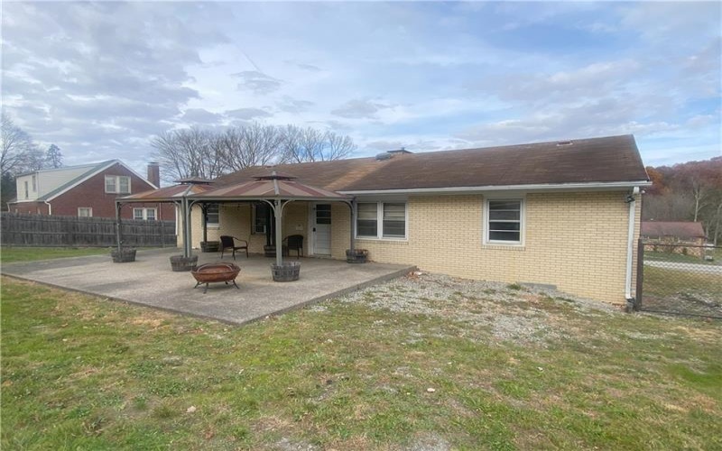 2432 Skidmore Rd, Greensburg, 15601, 3 Bedrooms Bedrooms, ,1 BathroomBathrooms,Lease,For Sale,Skidmore Rd,1679192