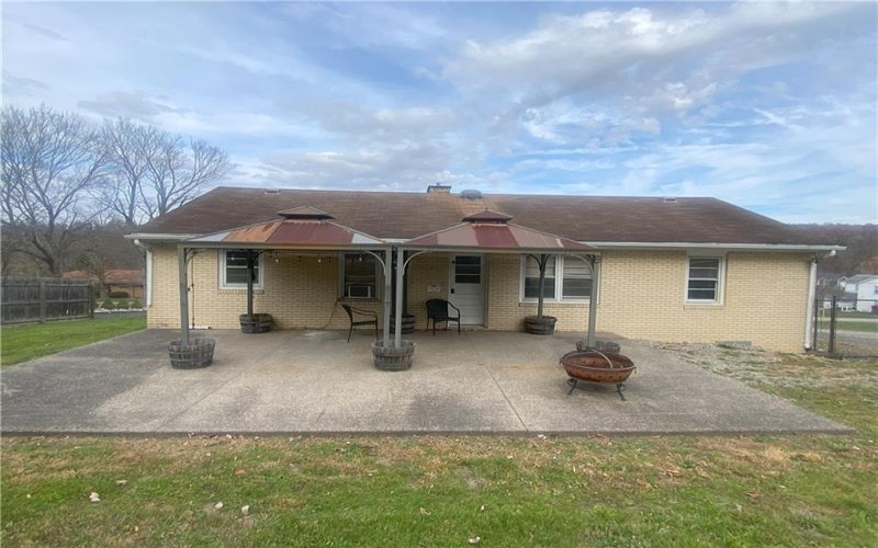 2432 Skidmore Rd, Greensburg, 15601, 3 Bedrooms Bedrooms, ,1 BathroomBathrooms,Lease,For Sale,Skidmore Rd,1679192