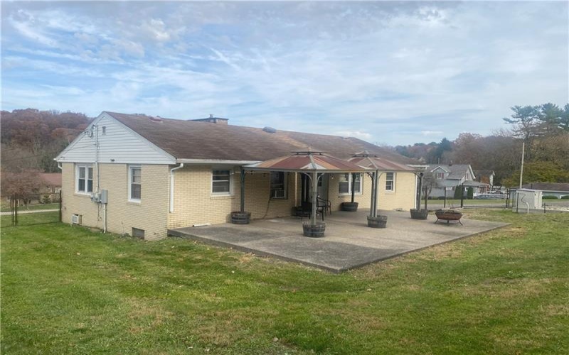 2432 Skidmore Rd, Greensburg, 15601, 3 Bedrooms Bedrooms, ,1 BathroomBathrooms,Lease,For Sale,Skidmore Rd,1679192