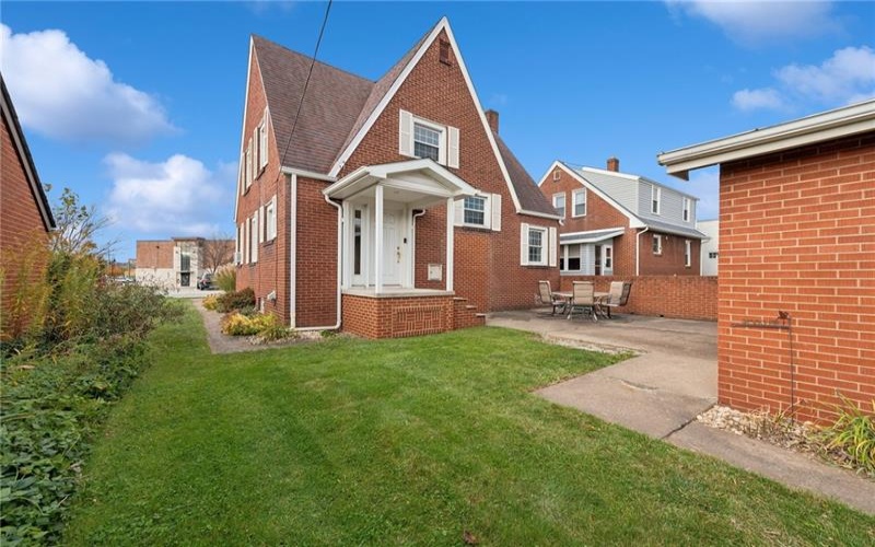 1824 Lincoln Ave, Latrobe, 15650, 3 Bedrooms Bedrooms, 6 Rooms Rooms,2 BathroomsBathrooms,Residential,For Sale,Lincoln Ave,1679195