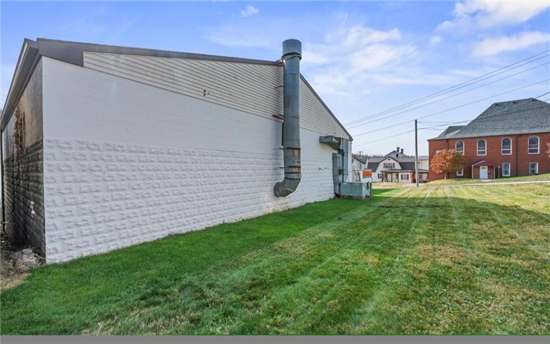 301 Barr St, Mc Donald, 15057, ,Commercial-industrial-business,For Sale,Barr St,1679514