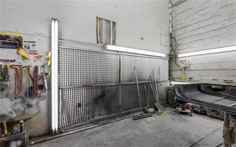 301 Barr St, Mc Donald, 15057, ,Commercial-industrial-business,For Sale,Barr St,1679514