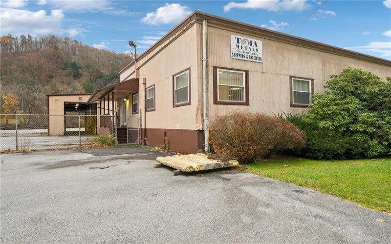 736 Cooper Avenue, Johnstown, 15906, ,Commercial-industrial-business,For Sale,Cooper Avenue,1679602