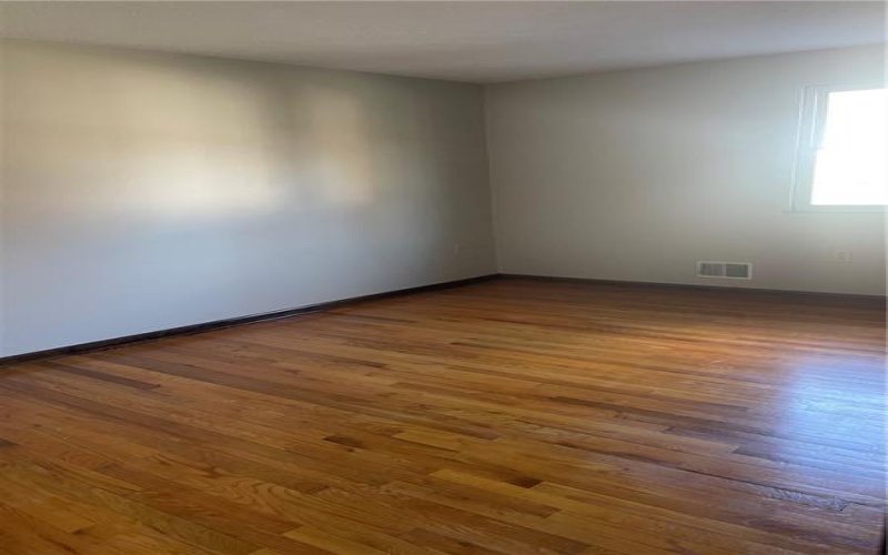 634 Stamford Dr, Greensburg, 15601, 4 Bedrooms Bedrooms, ,2.1 BathroomsBathrooms,Residential,For Sale,Stamford Dr,1679864