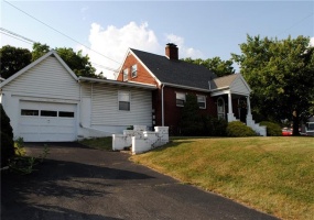 501 Burton Ave, Youngwood, 15697, 3 Bedrooms Bedrooms, 7 Rooms Rooms,2 BathroomsBathrooms,Residential,For Sale,Burton Ave,1679915