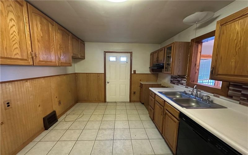 3323 Leechburg Road, Lower Burrell, 15068, 4 Bedrooms Bedrooms, 12 Rooms Rooms,1 BathroomBathrooms,Residential,For Sale,Leechburg Road,1679972