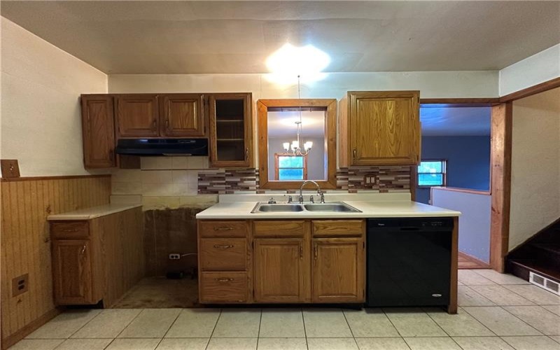 3323 Leechburg Road, Lower Burrell, 15068, 4 Bedrooms Bedrooms, 12 Rooms Rooms,1 BathroomBathrooms,Residential,For Sale,Leechburg Road,1679972