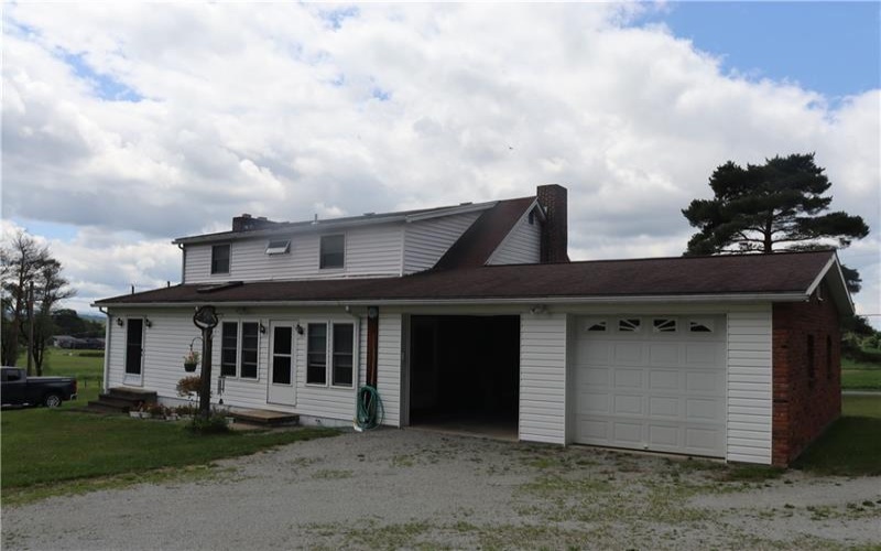 736 Muir Road, Ligonier, 15658, 4 Bedrooms Bedrooms, 10 Rooms Rooms,2 BathroomsBathrooms,Residential,For Sale,Muir Road,1679999