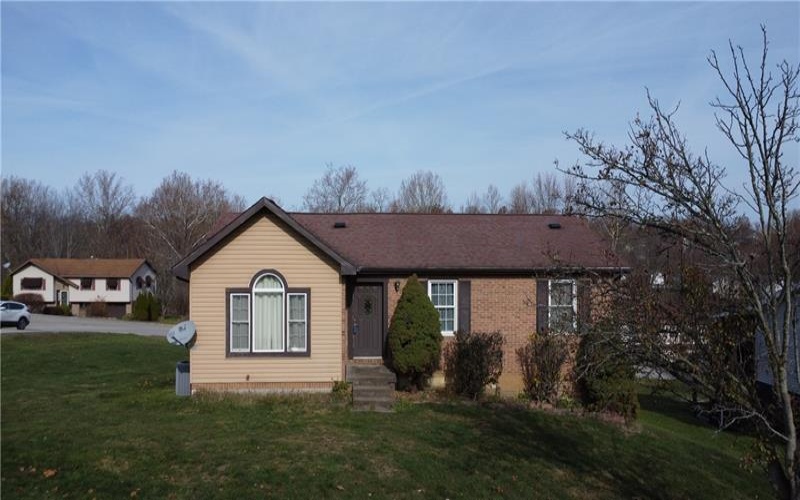 94 Dixon Blvd, Uniontown, 15401, 3 Bedrooms Bedrooms, 6 Rooms Rooms,2.1 BathroomsBathrooms,Residential,For Sale,Dixon Blvd,1680141