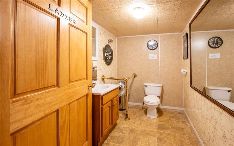 608 Chestnut St, Derry, 15627, ,Commercial-industrial-business,For Sale,Chestnut St,1680334