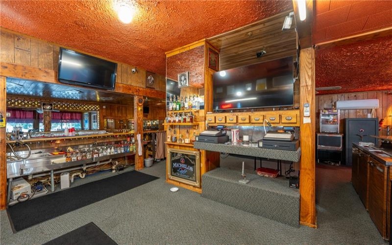 608 Chestnut St, Derry, 15627, ,Commercial-industrial-business,For Sale,Chestnut St,1680334