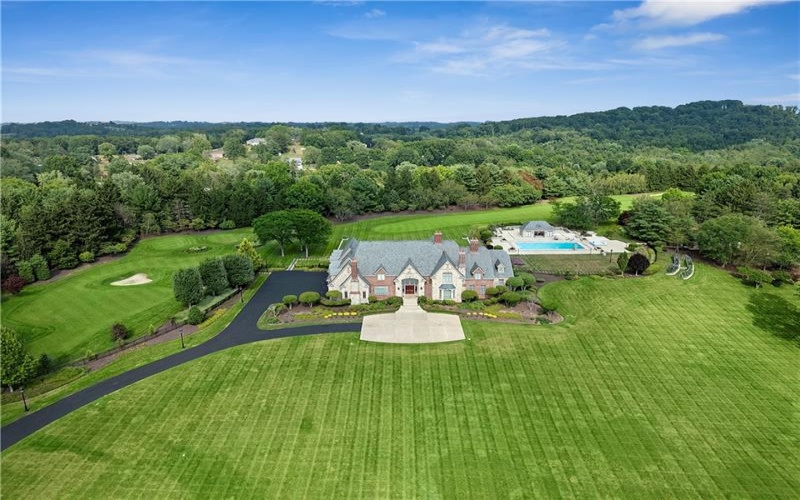 784 Waterdam Rd, Canonsburg, 15317, 6 Bedrooms Bedrooms, ,6.5 BathroomsBathrooms,Residential,For Sale,Waterdam Rd,1680544