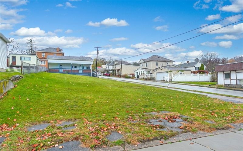 611 5th Street, Donora, 15033, 2 Bedrooms Bedrooms, 5 Rooms Rooms,1 BathroomBathrooms,Residential,For Sale,5th Street,1680646