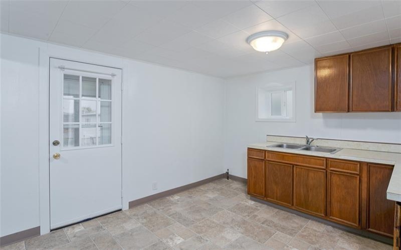 611 5th Street, Donora, 15033, 2 Bedrooms Bedrooms, 5 Rooms Rooms,1 BathroomBathrooms,Residential,For Sale,5th Street,1680646