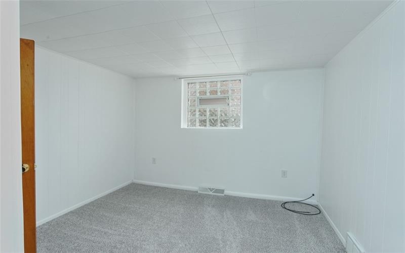 611 5th Street, Donora, 15033, 2 Bedrooms Bedrooms, 5 Rooms Rooms,1 BathroomBathrooms,Residential,For Sale,5th Street,1680646