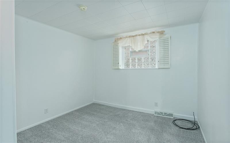 611 5th Street, Donora, 15033, 2 Bedrooms Bedrooms, 5 Rooms Rooms,1 BathroomBathrooms,Residential,For Sale,5th Street,1680646