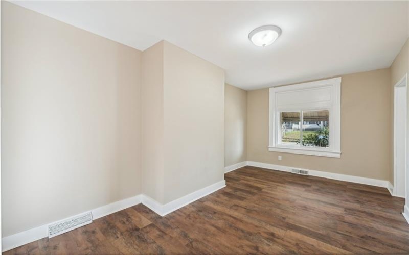 541 4th Ave, New Kensington, 15068, 3 Bedrooms Bedrooms, 9 Rooms Rooms,2 BathroomsBathrooms,Residential,For Sale,4th Ave,1680653