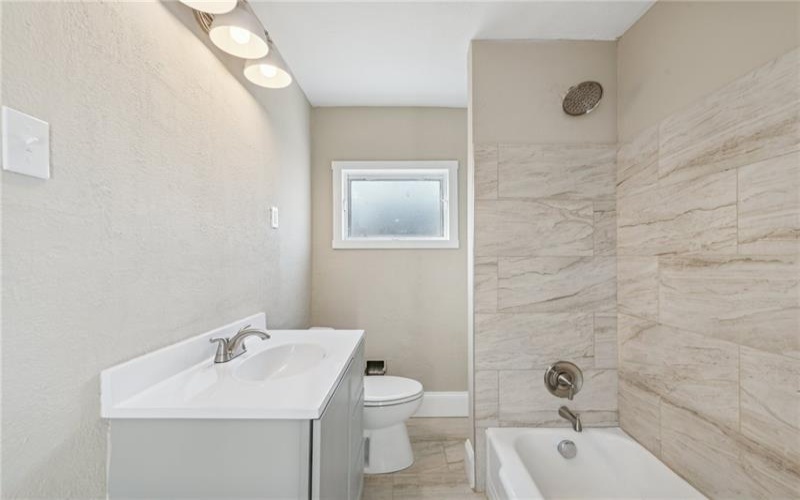 541 4th Ave, New Kensington, 15068, 3 Bedrooms Bedrooms, 9 Rooms Rooms,2 BathroomsBathrooms,Residential,For Sale,4th Ave,1680653