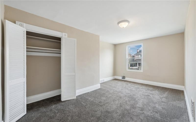 541 4th Ave, New Kensington, 15068, 3 Bedrooms Bedrooms, 9 Rooms Rooms,2 BathroomsBathrooms,Residential,For Sale,4th Ave,1680653