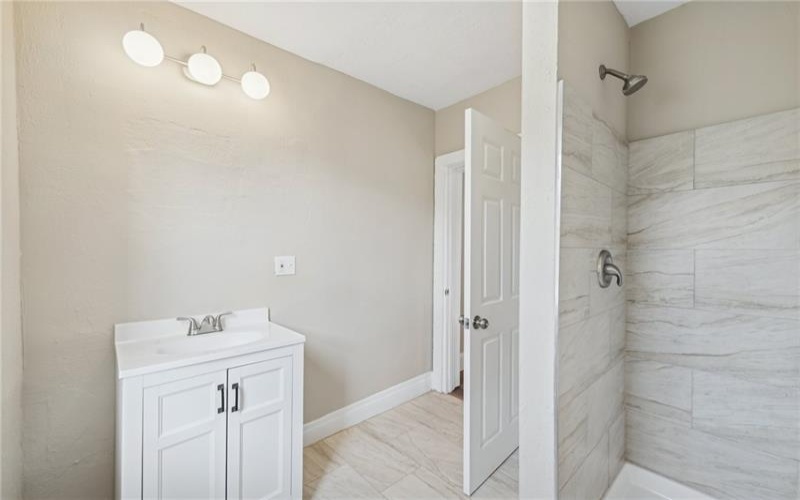 541 4th Ave, New Kensington, 15068, 3 Bedrooms Bedrooms, 9 Rooms Rooms,2 BathroomsBathrooms,Residential,For Sale,4th Ave,1680653