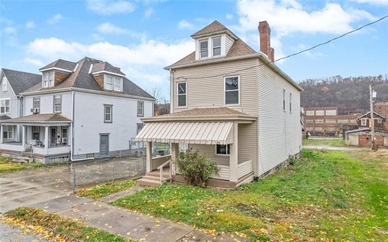 541 4th Ave, New Kensington, 15068, 3 Bedrooms Bedrooms, 9 Rooms Rooms,2 BathroomsBathrooms,Residential,For Sale,4th Ave,1680653