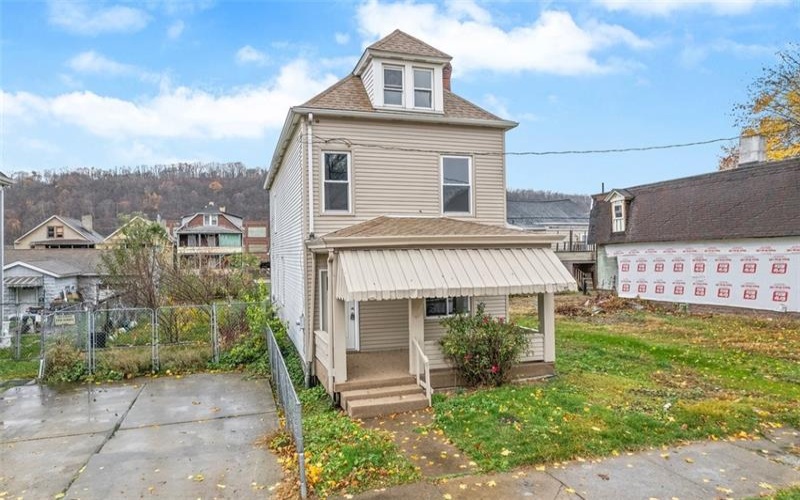 541 4th Ave, New Kensington, 15068, 3 Bedrooms Bedrooms, 9 Rooms Rooms,2 BathroomsBathrooms,Residential,For Sale,4th Ave,1680653