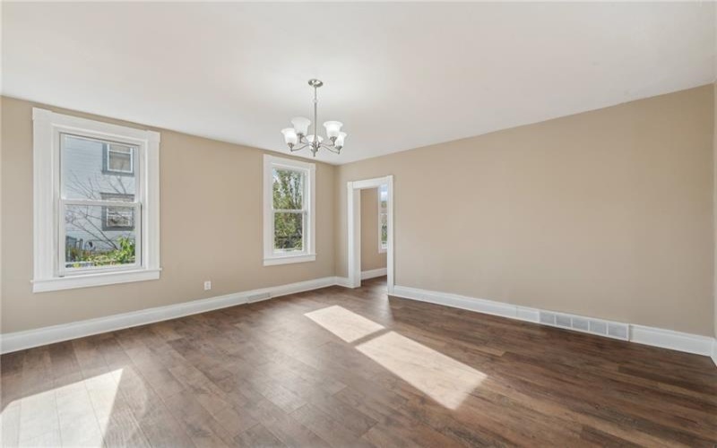 541 4th Ave, New Kensington, 15068, 3 Bedrooms Bedrooms, 9 Rooms Rooms,2 BathroomsBathrooms,Residential,For Sale,4th Ave,1680653
