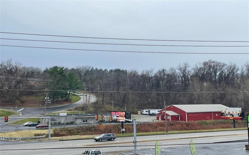 28 FAIRWOOD DR, IRWIN, 15642, ,Commercial-industrial-business,For Sale,FAIRWOOD DR,1680704