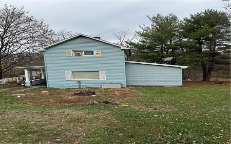 814 Cherry Ln, Connellsville, 15425, 3 Bedrooms Bedrooms, ,2 BathroomsBathrooms,Residential,For Sale,Cherry Ln,1680855