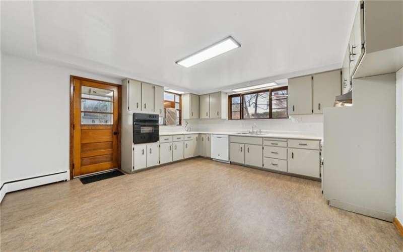 612 Mulberry St, Scottdale, 15683, 4 Bedrooms Bedrooms, ,2 BathroomsBathrooms,Residential,For Sale,Mulberry St,1680894